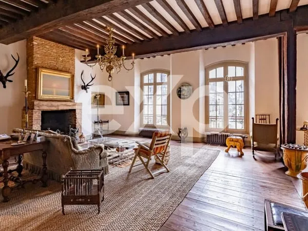 Au coeur de la bastide 1291 - Demeure de caractère 300 m² avec
