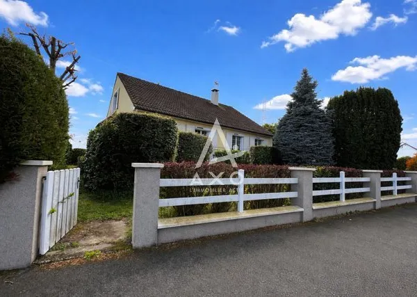 Maison Vente Gien 5p 144m² 163000€