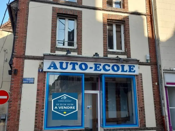 IMMEUBLE - CENTRE-VILLE