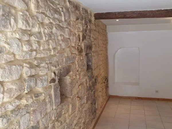 Maison T2 32 m² Bezouce - Calme - Climatisation