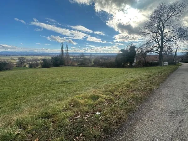 Terrain 642 m²
