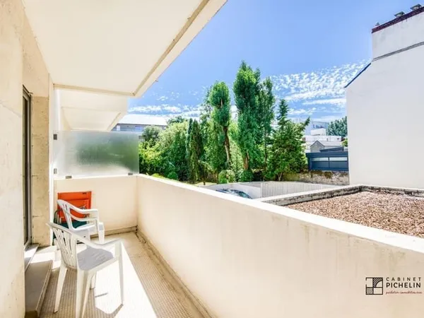 Nantes - Procé T2 avec terrasse, cave et garage fermé
