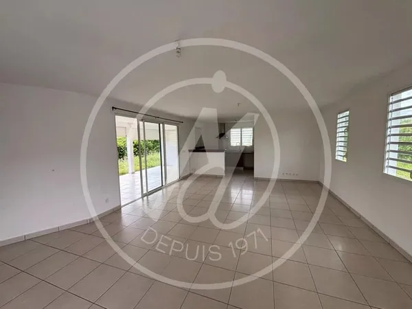 À VENDRE MAISON T4 DE PLAIN-PIED À PETIT-BOURG - 384 210 €