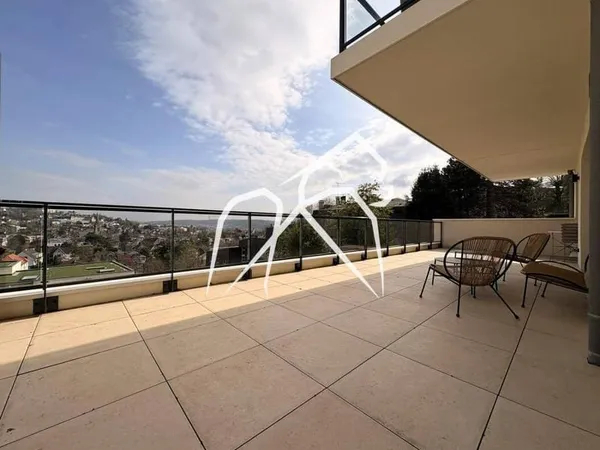 Appartement 3 pièces 98 m²