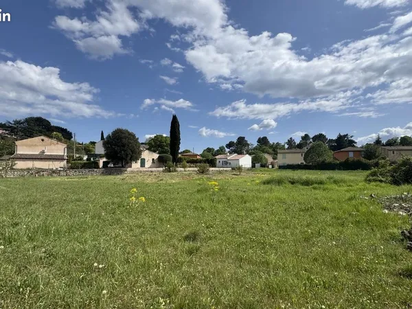 Terrain 1083 m² Draguignan