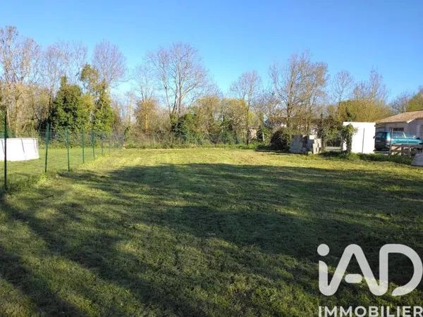 Terrain 724 m²