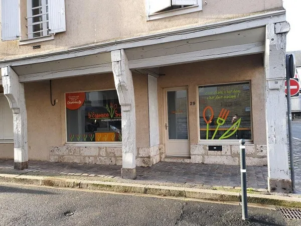 A louer un local d'environ 75 m²