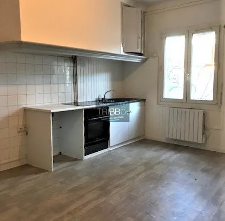 MAISON DE VILLAGE F2/3 46 m2 AVEC GARAGE