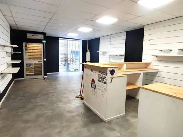A LOUER LOCAL COMMERCIAL 150 M² - NICE LIBERATION
