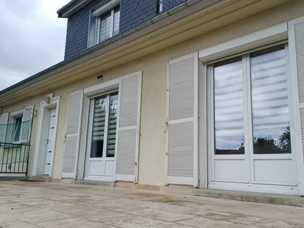 Maison 7 pièces 220 m²