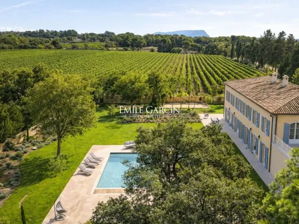 Bastide à louer à Aix en Provence, l'élégance provençale