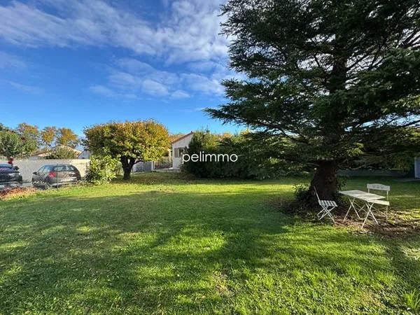 Terrain de 435m² à Pélissanne