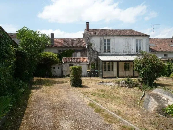 Maison 12 pièces 260 m²