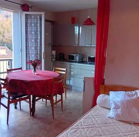 Studio 1 pièce 33 m²