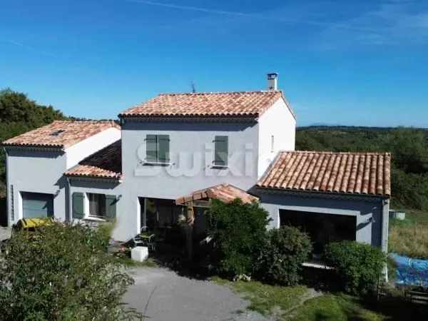 Maison 7 pièces 151 m²