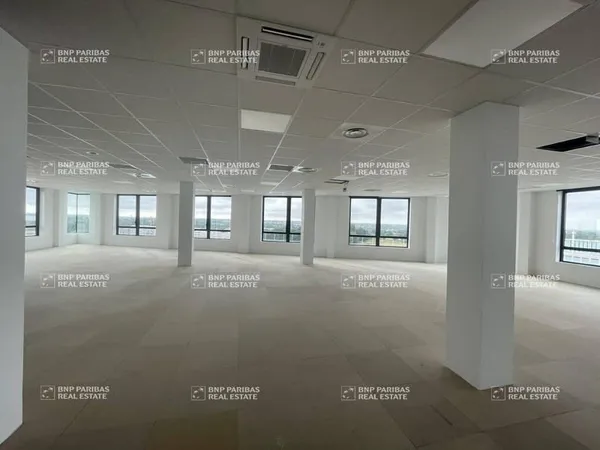 Bureaux 3726 m²