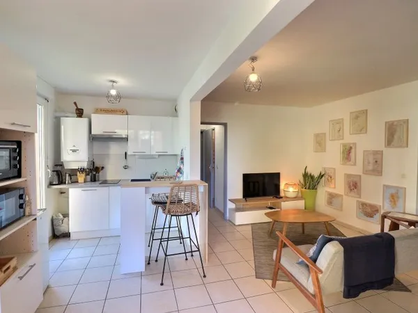 T2 avec jardin, parking et cave Idéal jeune actif ou perso