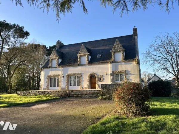Maison 8 pièces 223 m²