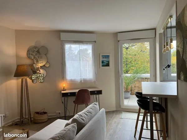 Bel appartement spacieux 1 chambre + grande terrasse au calme + parking en sous-sol