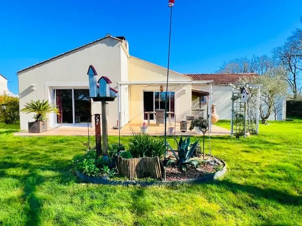 Maison CoËx 4 pièce(s) 132 m2