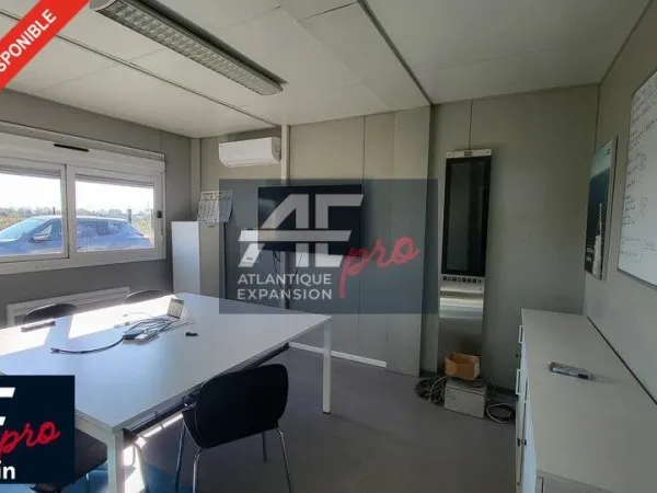 BUREAUX 90 m² MONTOIR-DE-BRETAGNE