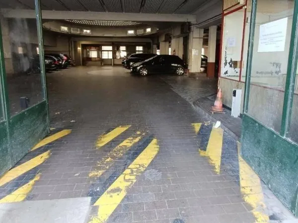 Stationnement Location Nantes   112€