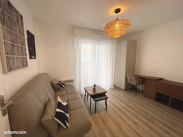 Studio Orléans rue antigna - 20m2