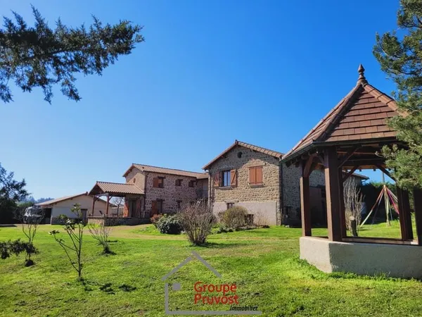 Maison 9 pièces 140 m²
