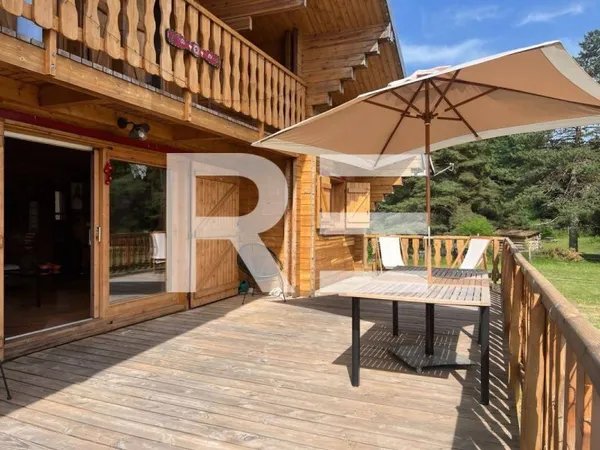 Chalet 5 pièces 150 m²