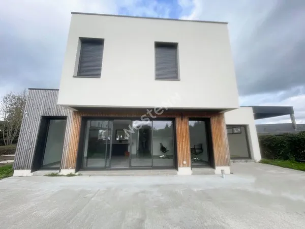 Magnifique maison de 6 pièces à Ploërmel (56800)