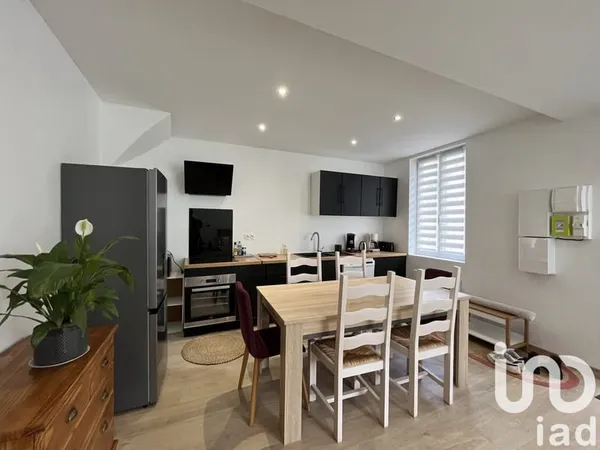 Bâtiment 103 m²