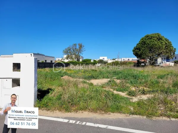 Terrain 777 m²