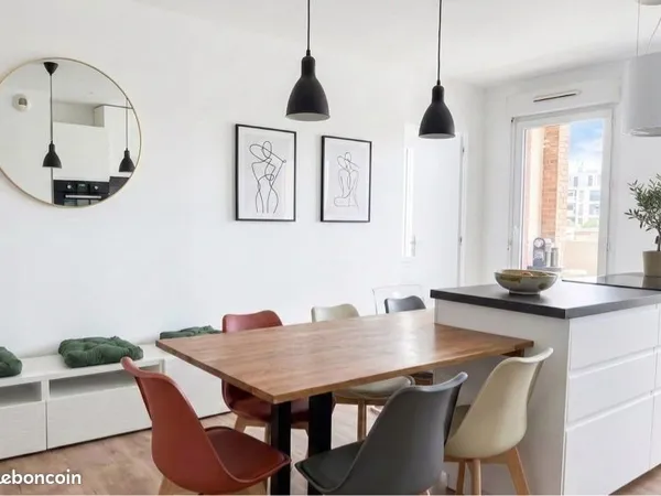 Chambre avec terrasse proche porte de la Chapelle ligne 12
