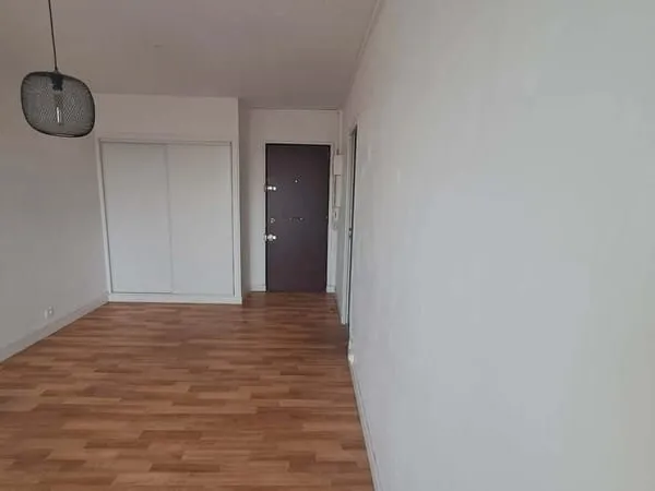 Studio 1 pièce 18 m²