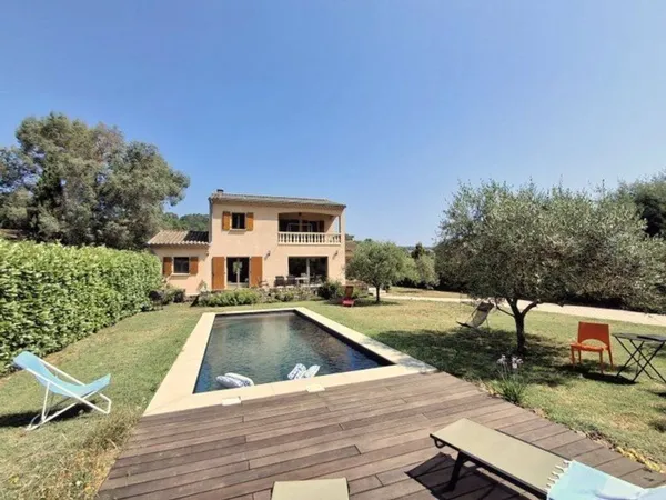 Maison de luxe 8 pièces 195 m²
