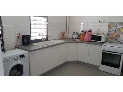 COLOCATION ETUDIANTE - CHAMBRE MEUBLEE AVEC ESPACES COMMUNS
