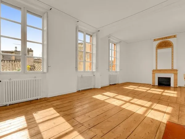 Appartement dans un Hotel Particulier -Place Saint Georges