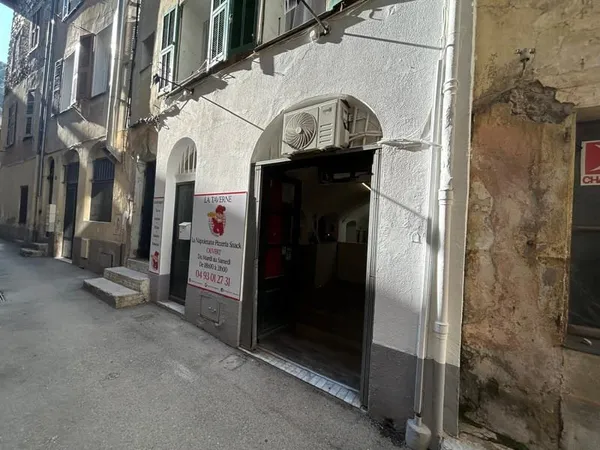 À vendre : Fonds de commerce d'un snack pizzeria idéalemen
