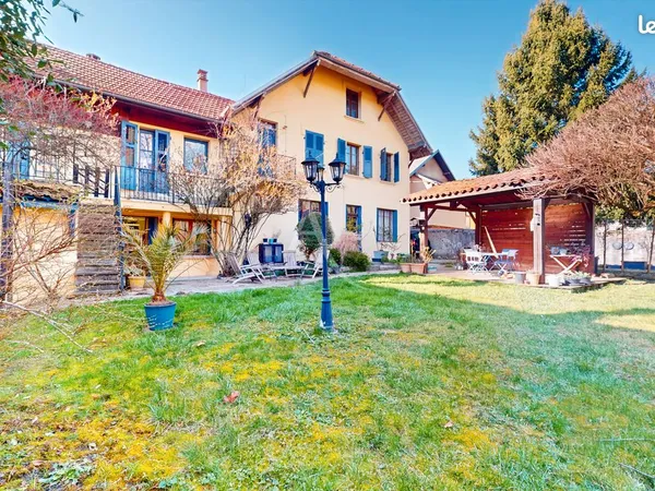 Maison 15 pièces 350 m²