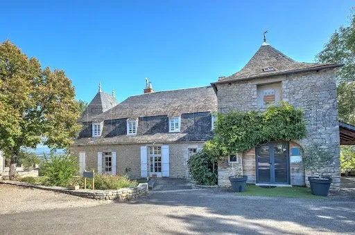 Propriété 1700 m²