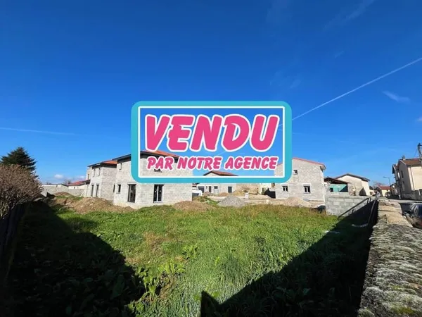 Terrain 305 m²