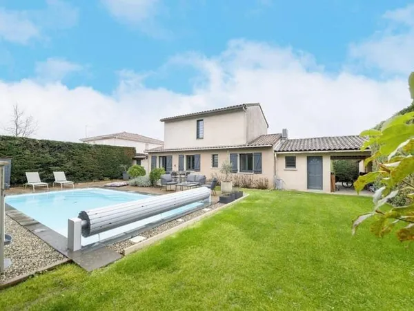 Maison 6 pièces 150 m²
