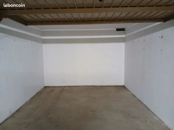 Stationnement Vente Le Grau-du-Roi   33000€