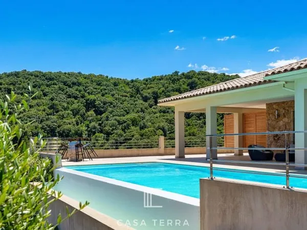 CHIRALBA - Villa avec vue mer et montagne / Solenzara Nord