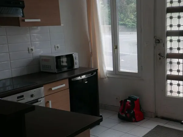 F2 Meublé Rond-Point 46m2