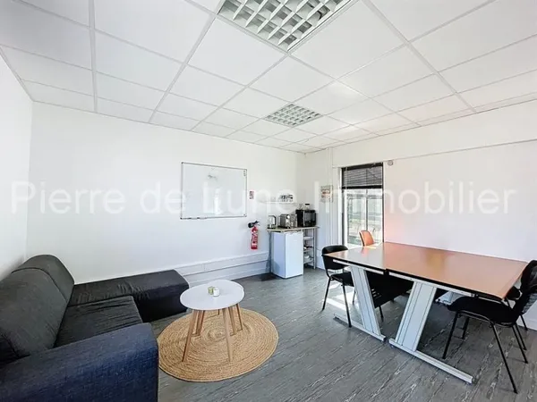 Bureaux 70 m²