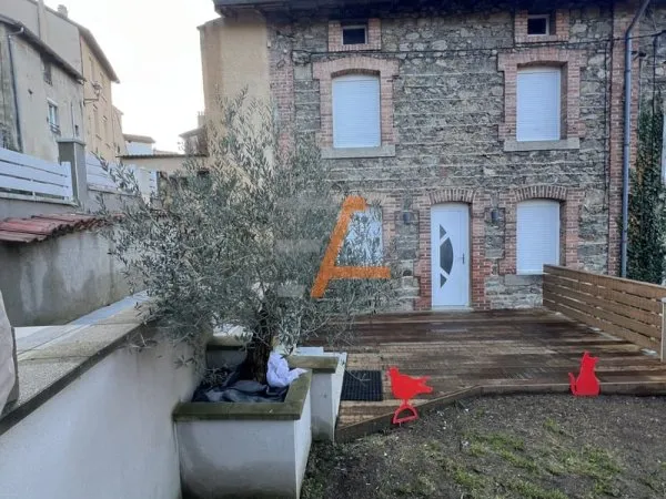 Charmante maison de village en pierre avec terrain et terras