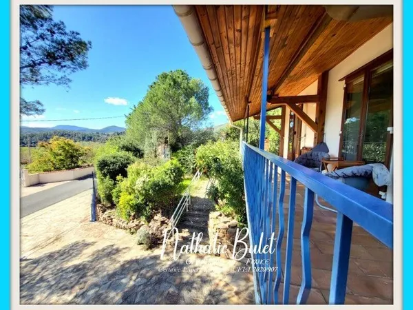 Maison de plain-pied 5 pièces 145 m²