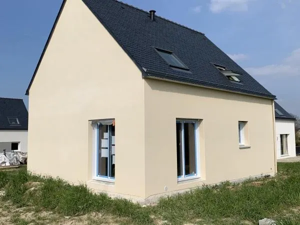 MAISON 3 CHAMBRES SUR TAULE