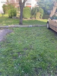 Parking extérieur Vanves